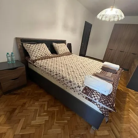 аэропорт *